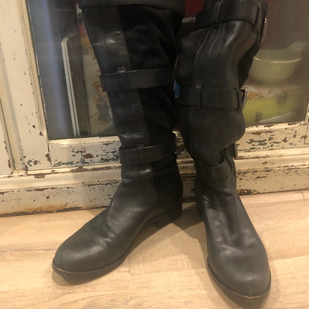 Black Nike air / cole haan boots
